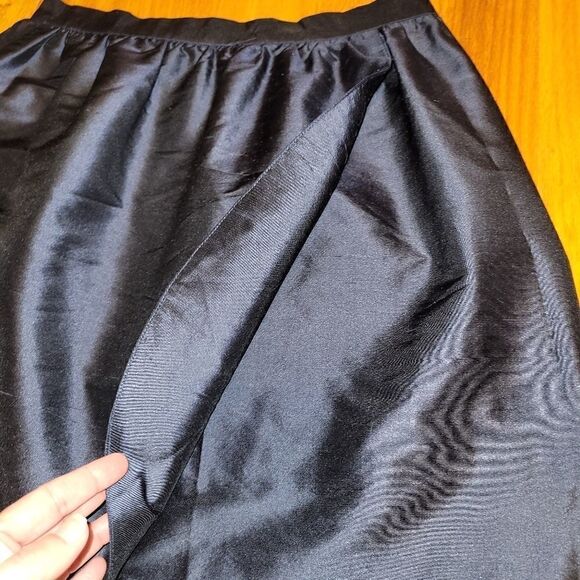 Annie Griffin Navy Tulip Silk Skirt 6 - Picture 3 of 10
